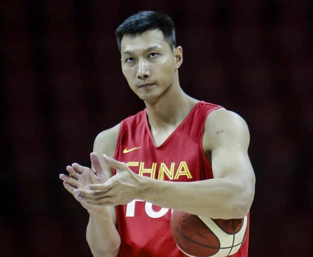 包含北京篮球俱乐部签约新秀，球队迎来新的转机的词条