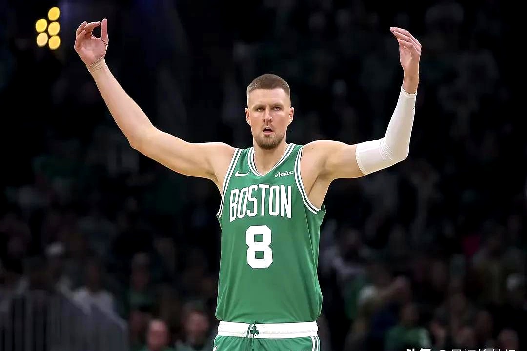 篮网胜凯尔特人，挺进前四