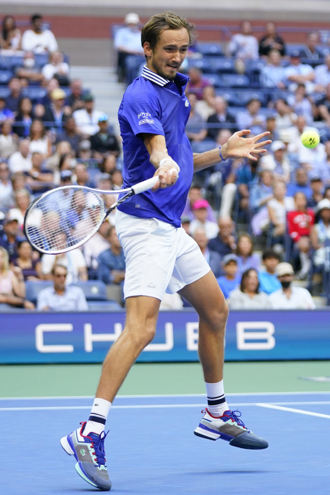 美国网球队碾压日本网球队，梅德韦杰夫高光表现的简单介绍