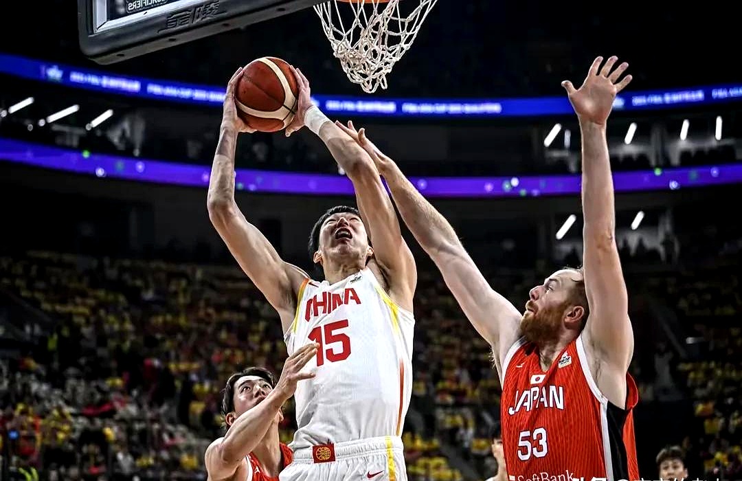 勇士力克日本男篮，保罗打破历史纪录