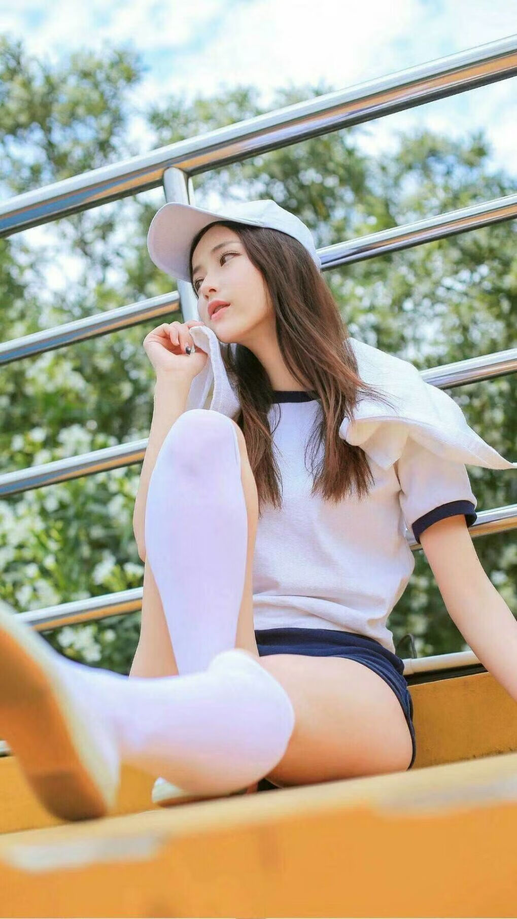 欧冠淘汰赛焦点战，深圳队正面击溃独行侠，亚洲足球崛起新篇章