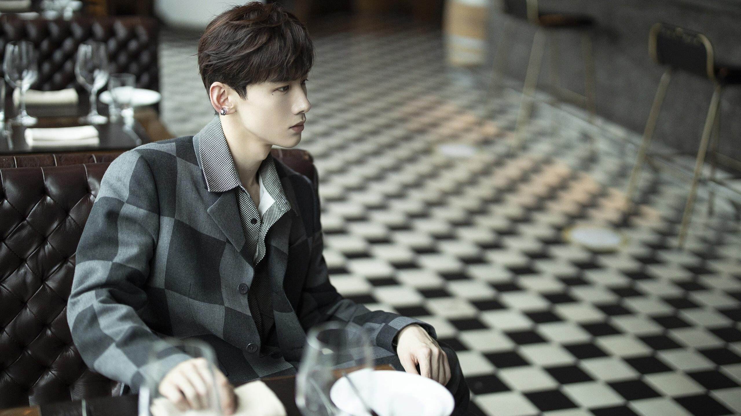 荷兰火力全开压制几内亚，范戴克关键先生定江山