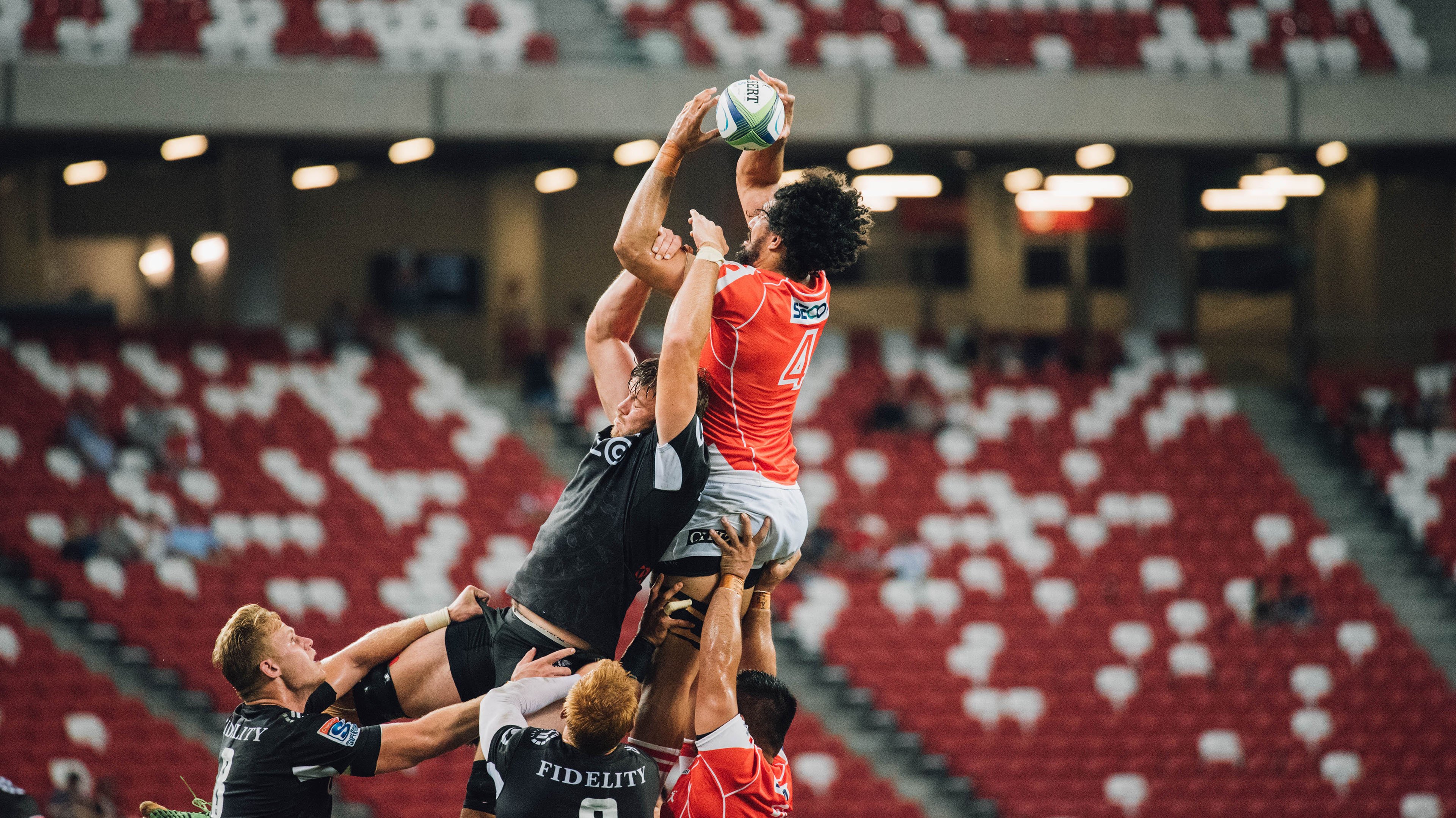 纪录之夜,当德甲争冠战火点燃,杰伦格林在另一片赛场刷新历史