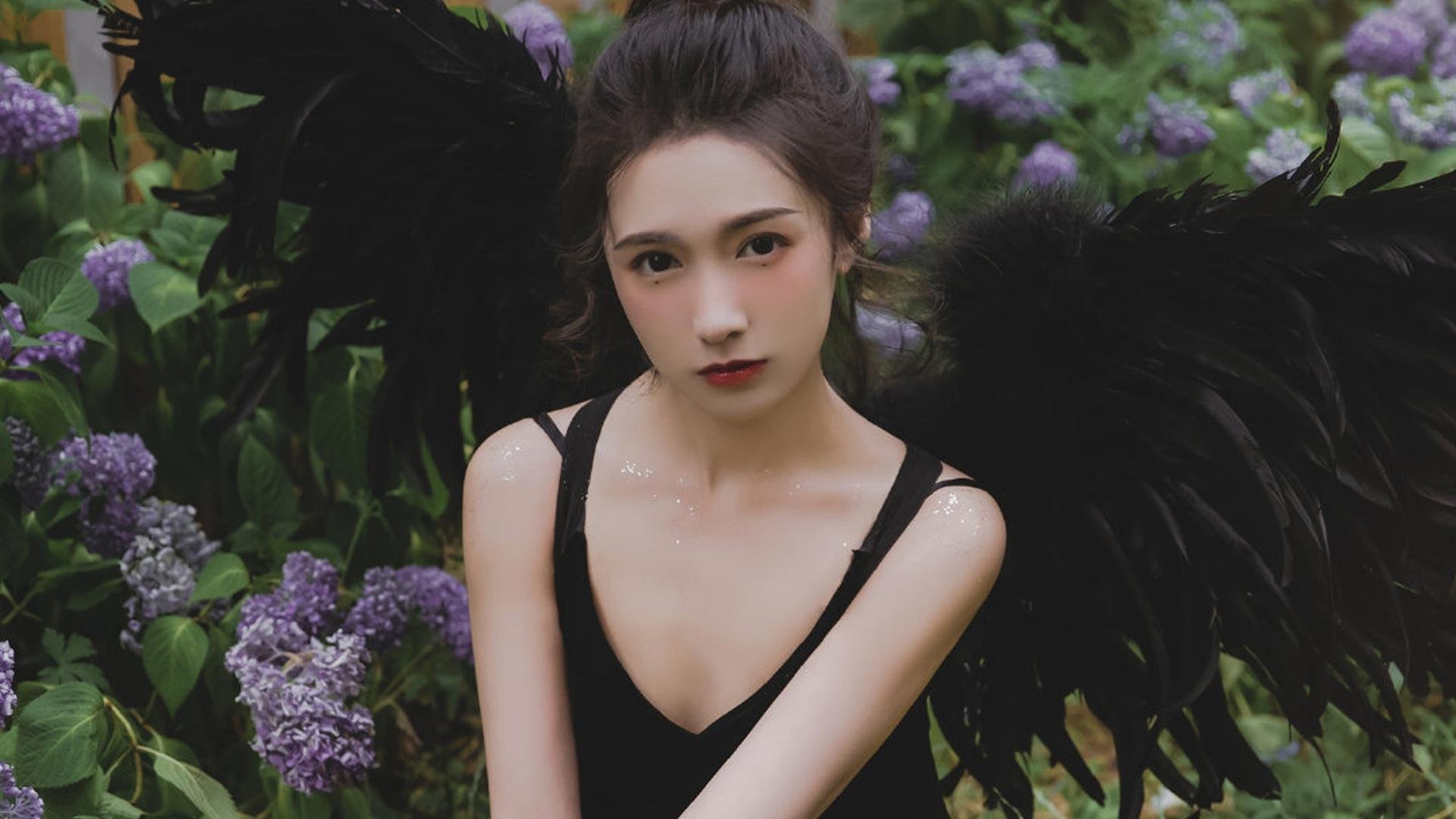 绝杀之夜，乌拉圭2-1智利，佩德里闪耀，门神铸就铁壁